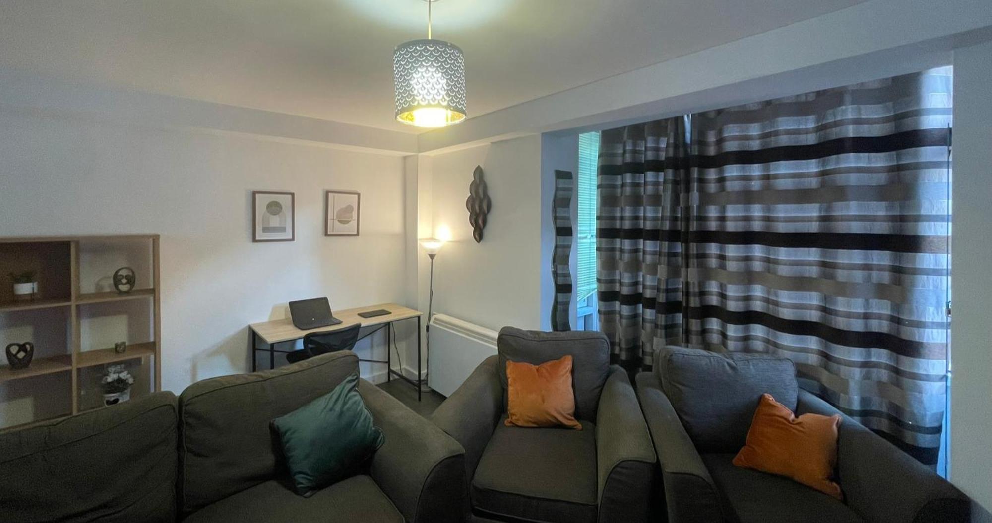 Business & Leisure City Centre 2 Bed En-Suite Apartment With Free Parking And Netflix Κόβεντρι Εξωτερικό φωτογραφία